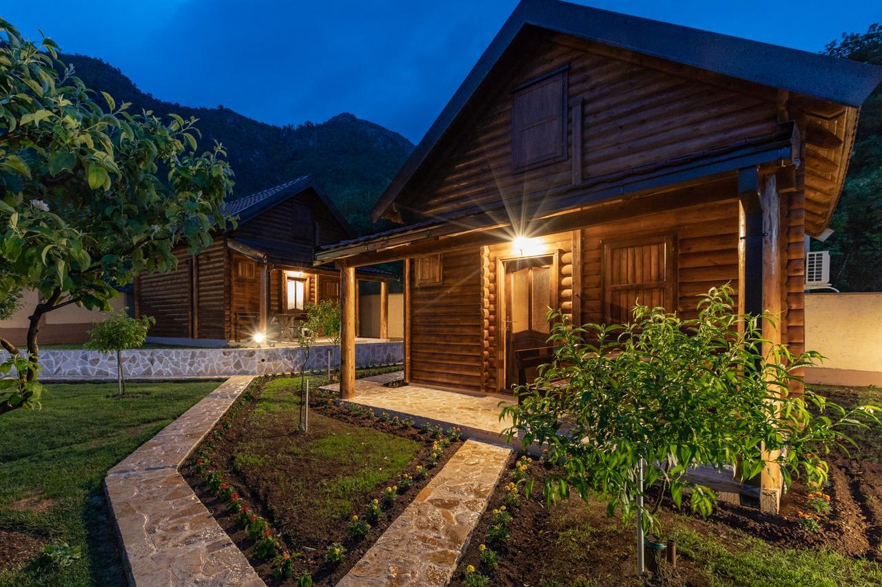 Ethno Lodge Ab เวียร์ปาซาร์ ภายนอก รูปภาพ