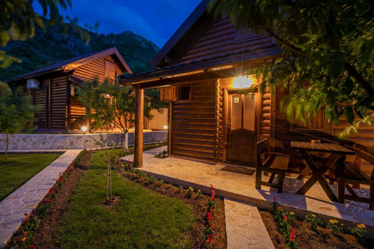 Ethno Lodge Ab เวียร์ปาซาร์ ภายนอก รูปภาพ